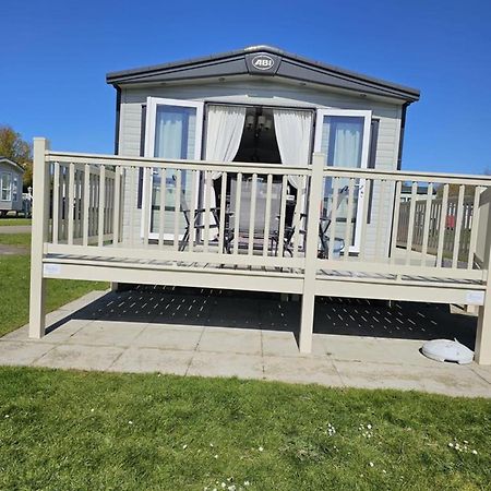 Premium 2 Bedroom Caravan With Free Wifi 헌스탠턴 외부 사진