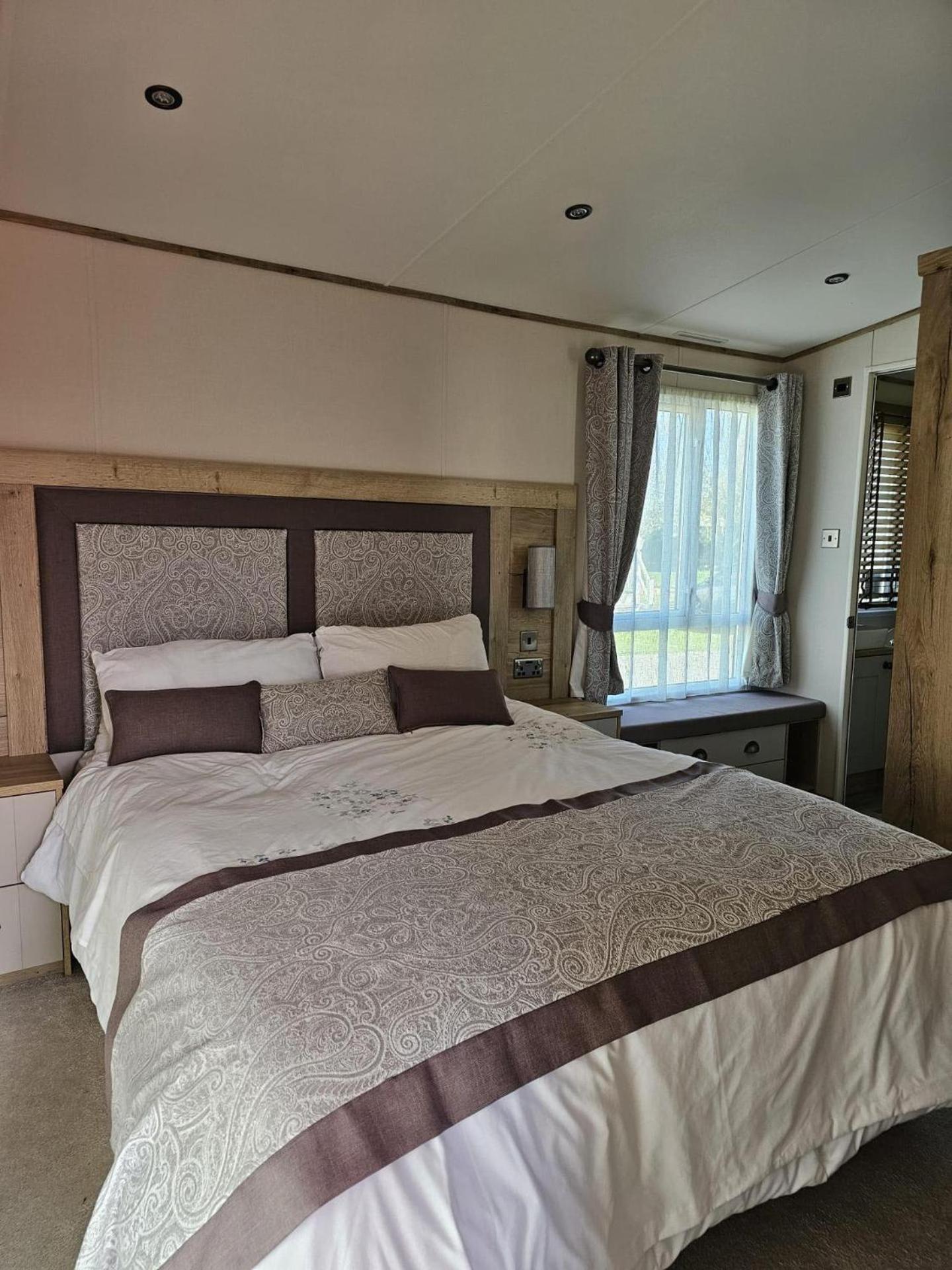 Premium 2 Bedroom Caravan With Free Wifi 헌스탠턴 외부 사진